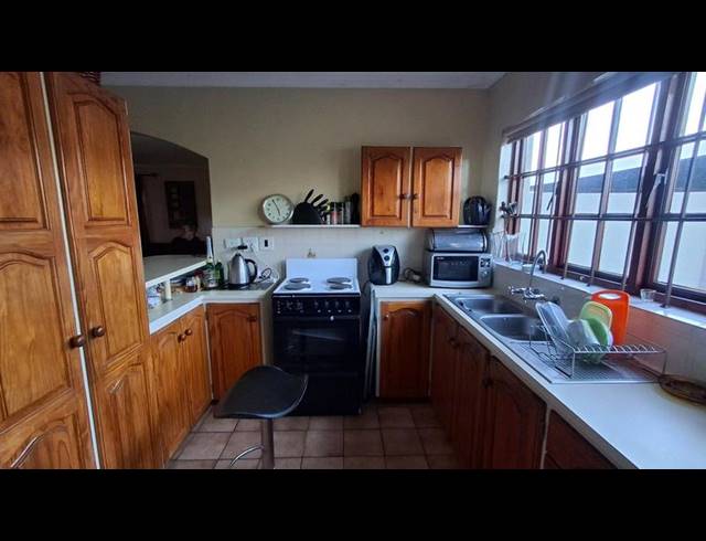 2 BEDROOM PROPERTY TO RENT IN FERNDALE